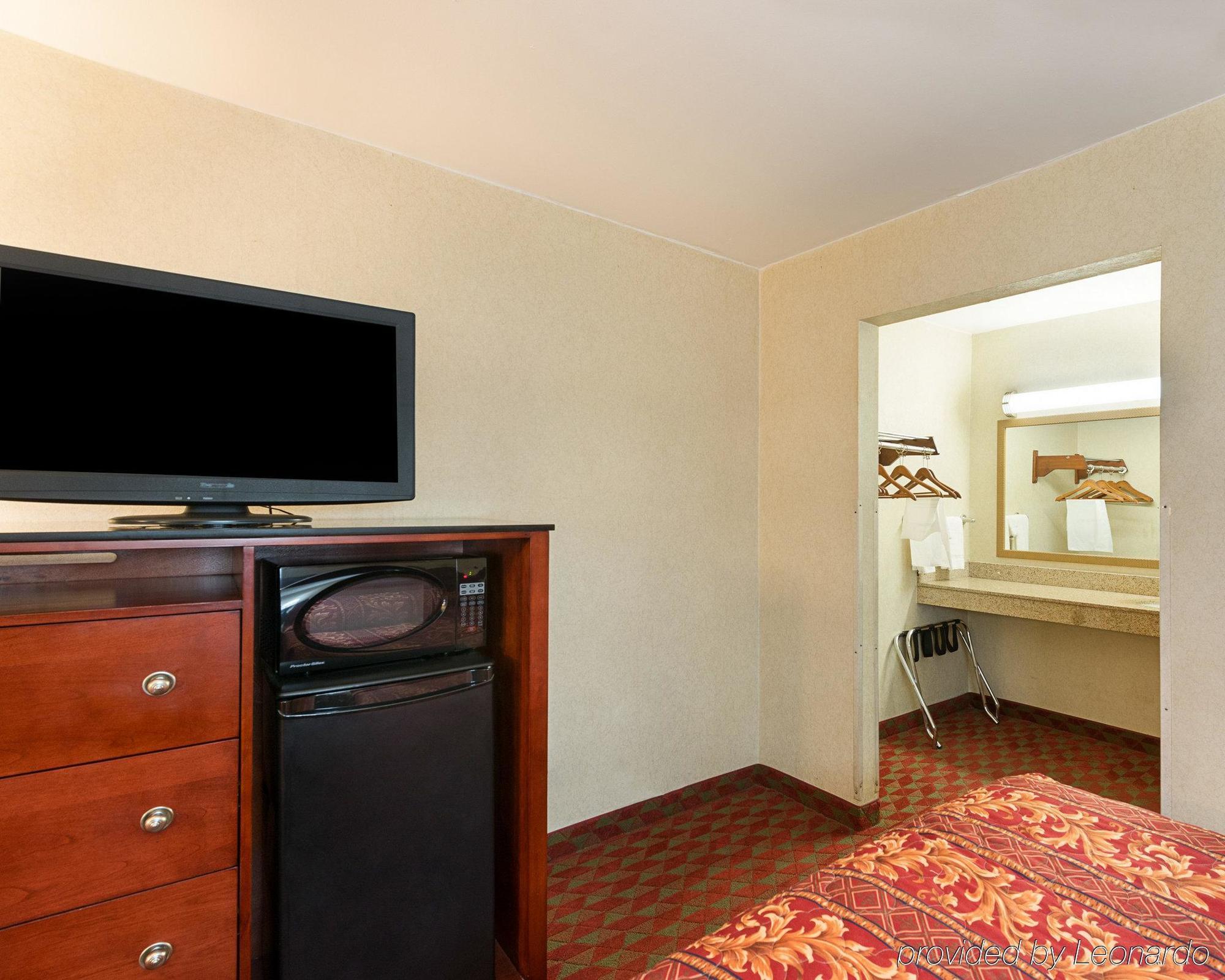 Red Carpet Inn By University Of Maryland College Park Exterior foto